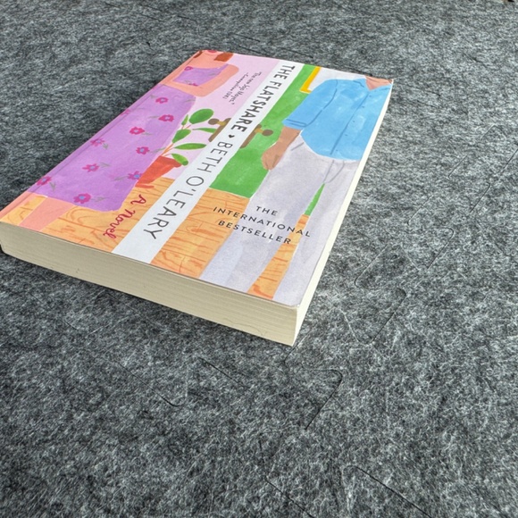 The Flatshare by Beth O'Leary Paperback Contemporary Fiction Romantic Comedy - Picture 6 of 9